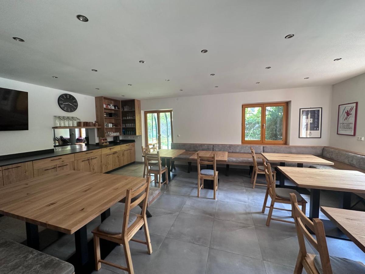 Bed and Breakfast Haus Tirol Леоганг Экстерьер фото