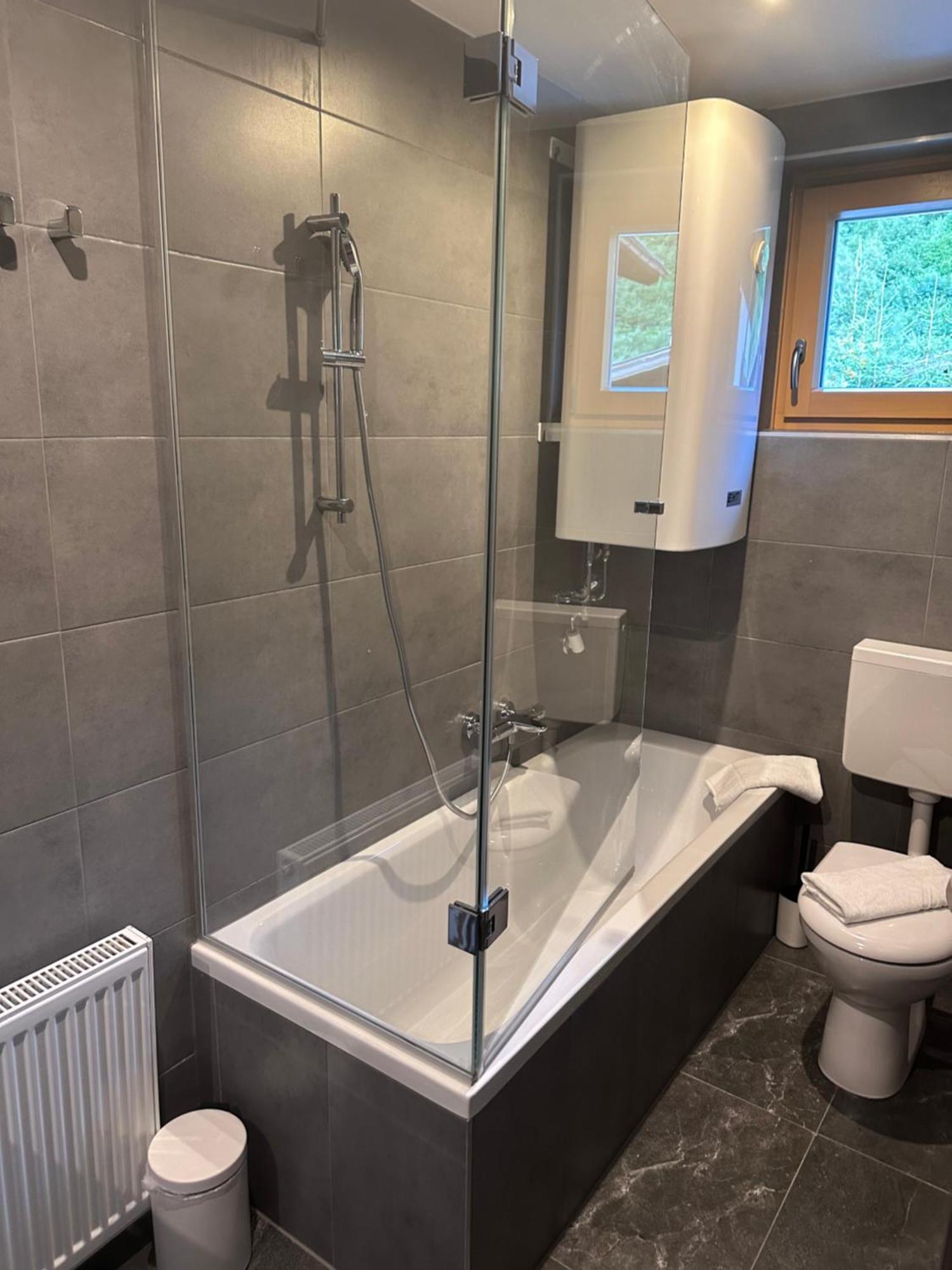 Bed and Breakfast Haus Tirol Леоганг Экстерьер фото